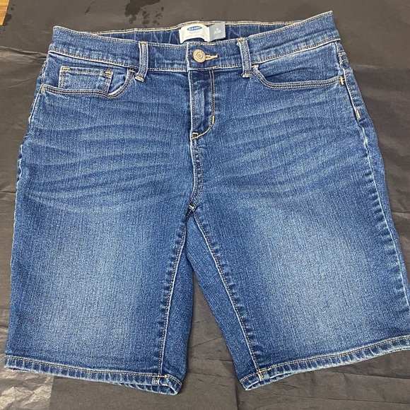 Old Navy Classic Blue Jean‎ Shorts Girls size 14 regular adjustable waist - Picture 1 of 6